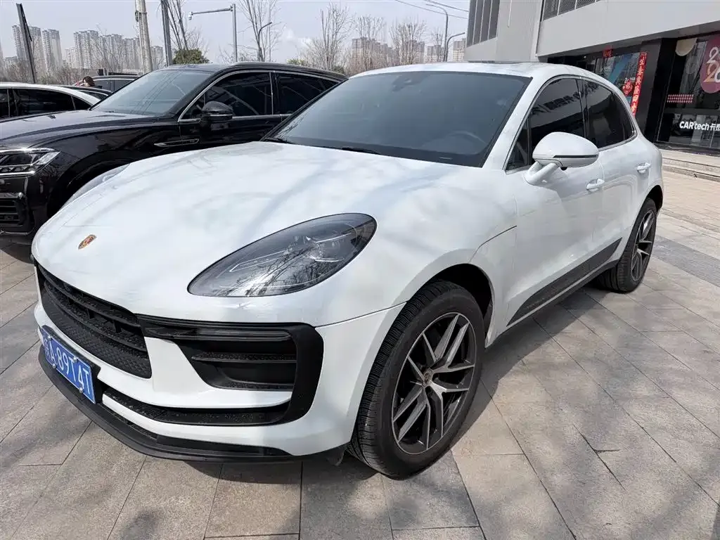 Porsche Macan — фото 1