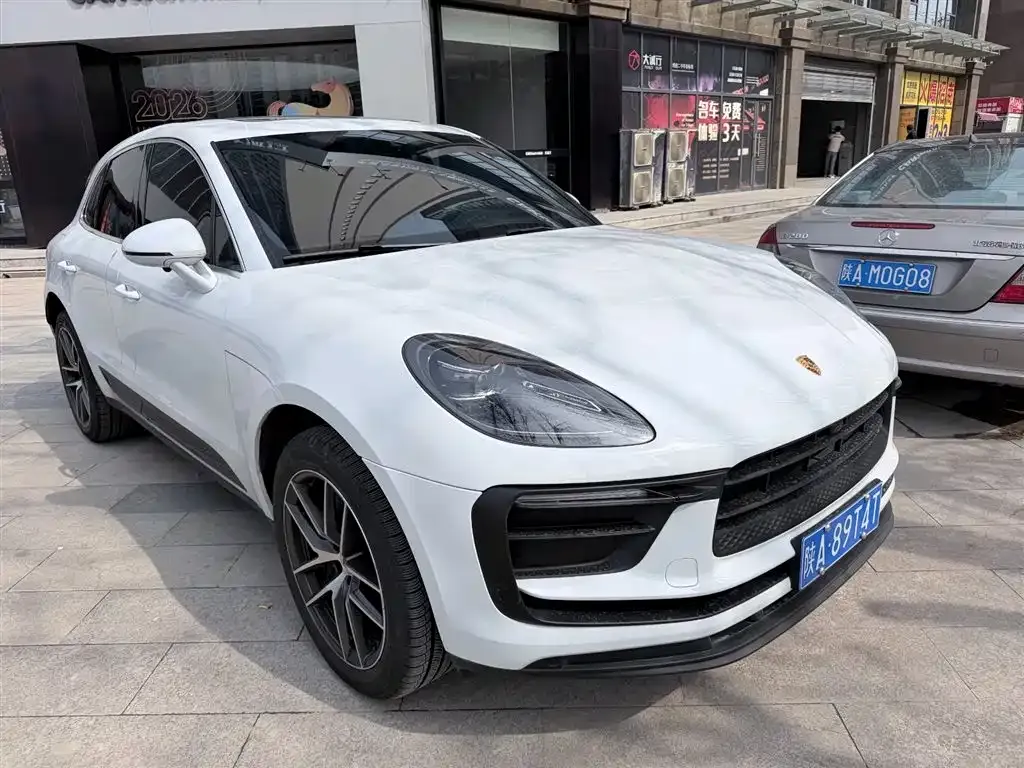 Porsche Macan — фото 9