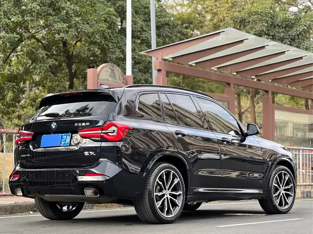BMW X3 — фото 9