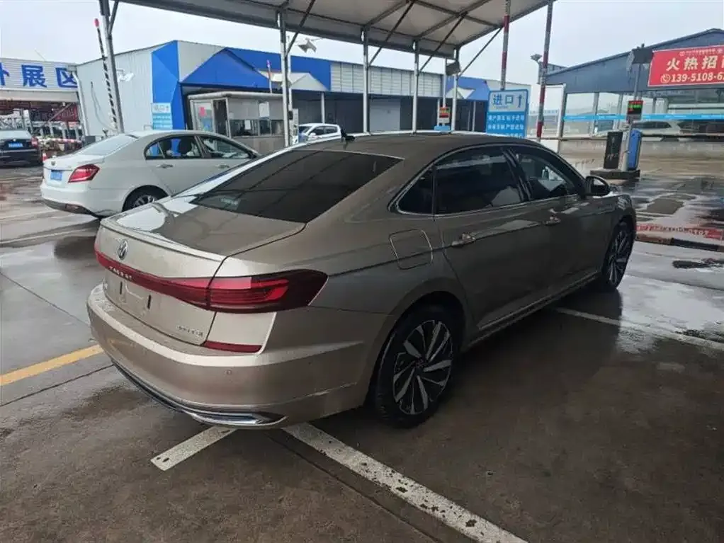 Volkswagen Passat — фото 5