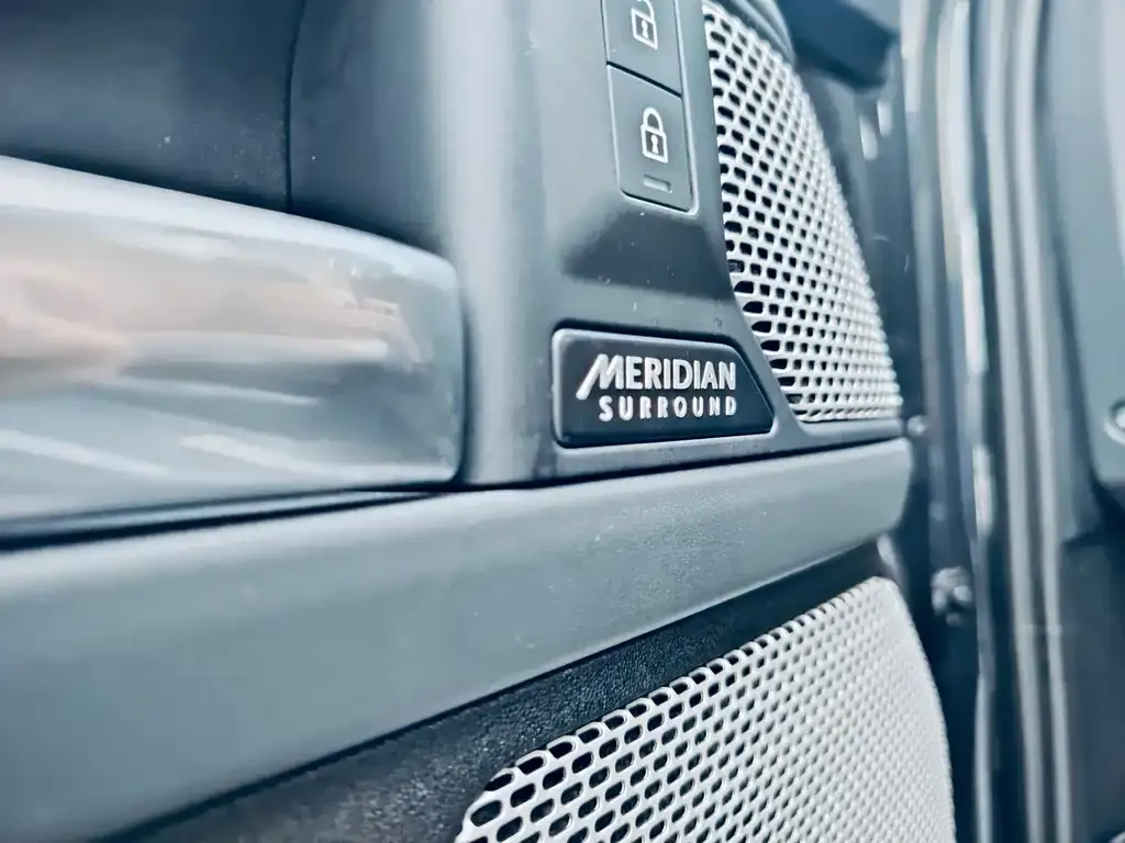 Land Rover Defender — фото 5