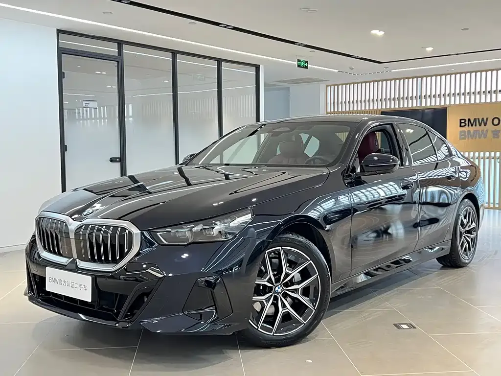 BMW 5 Series (Import) — фото 1