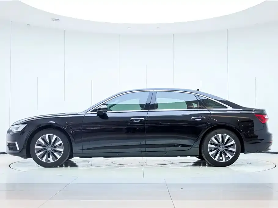 Audi A6L — фото 4