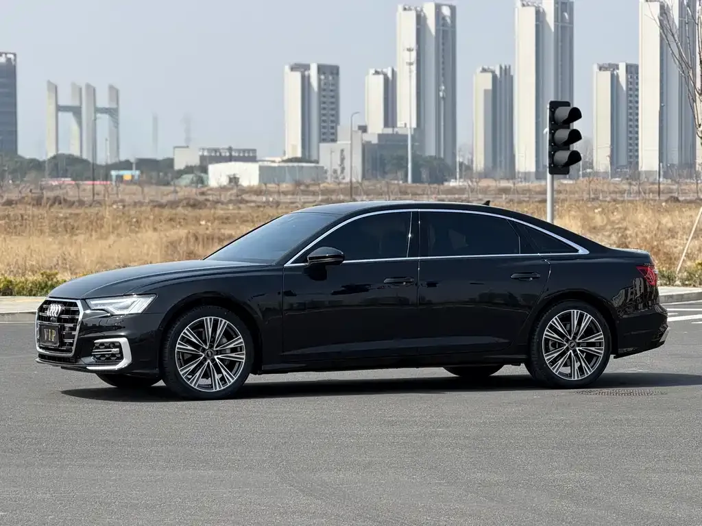 Audi A6L — фото 4