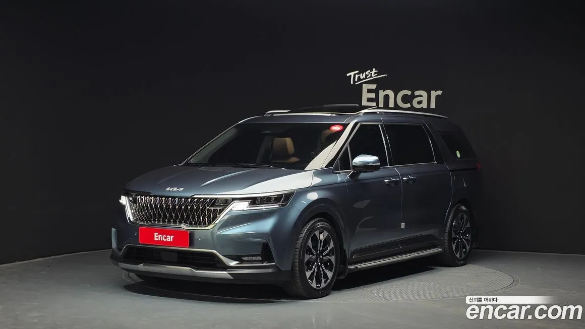Kia Carnival — фото 1