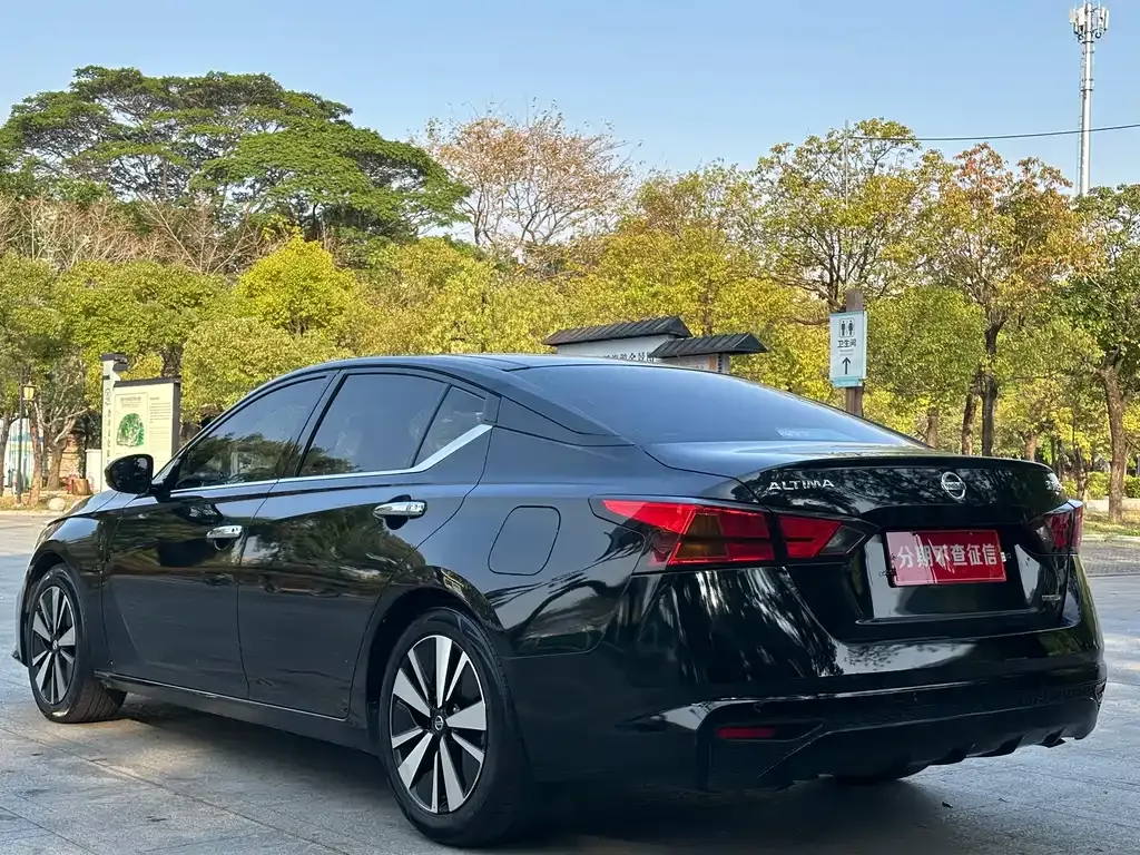 Nissan Teana — фото 4