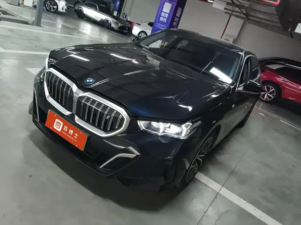 BMW i5 — фото 1