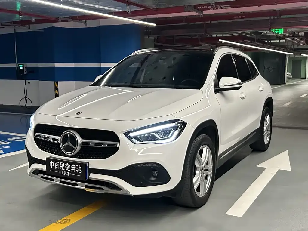 Mercedes-Benz GLA — фото 1
