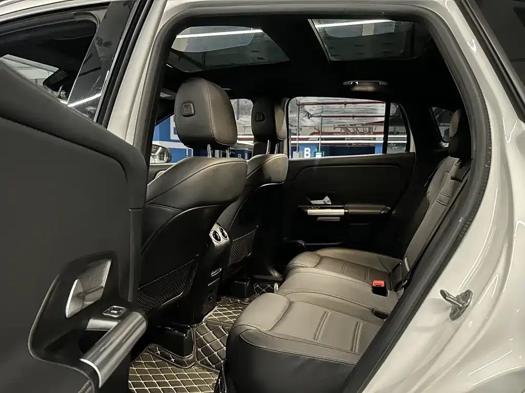 Mercedes-Benz GLA — фото 4