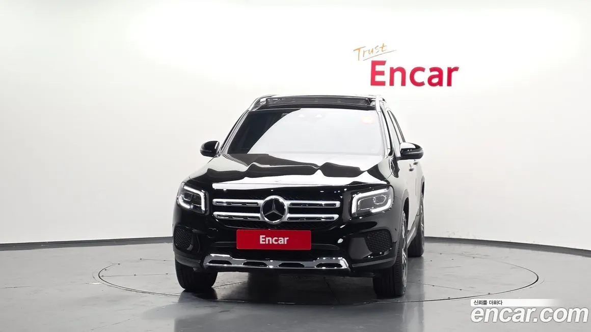 Mercedes-Benz GLB-Class — фото 2