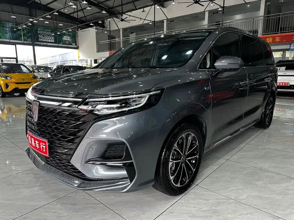 Roewe iMAX8 — фото 1