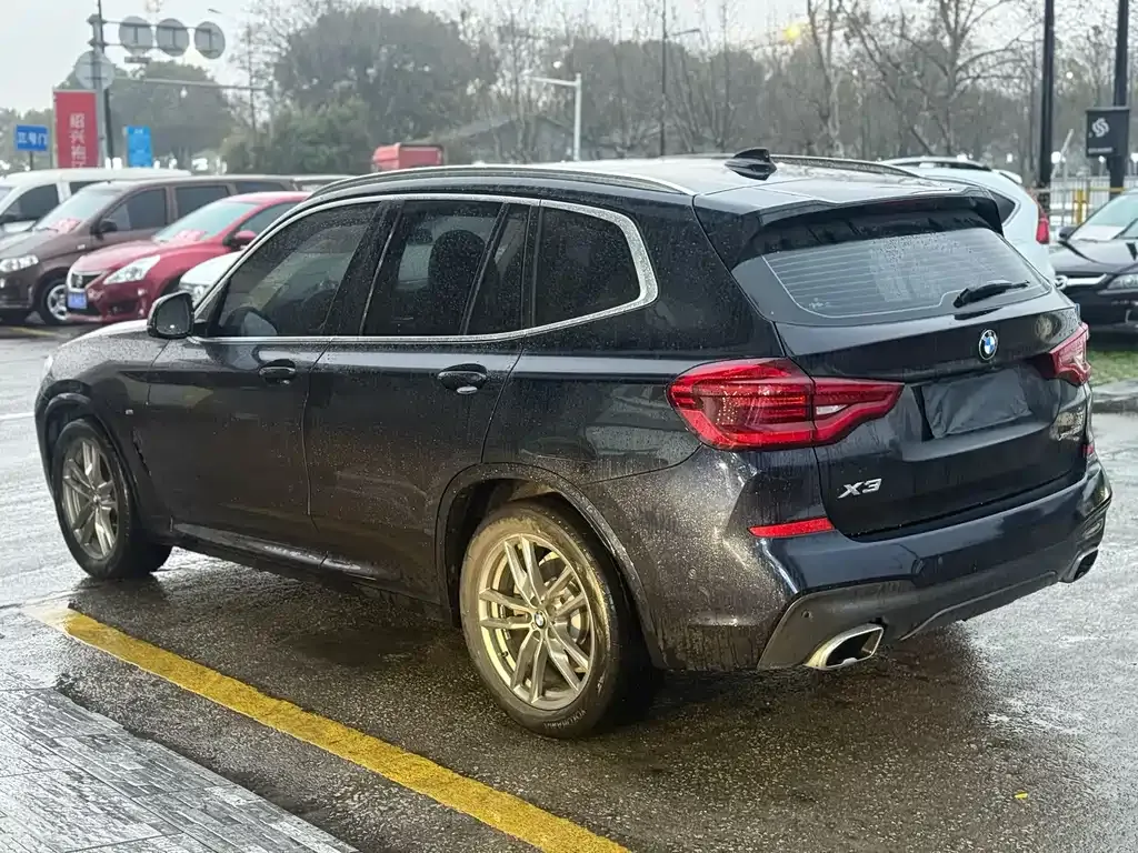 BMW X3 — фото 9