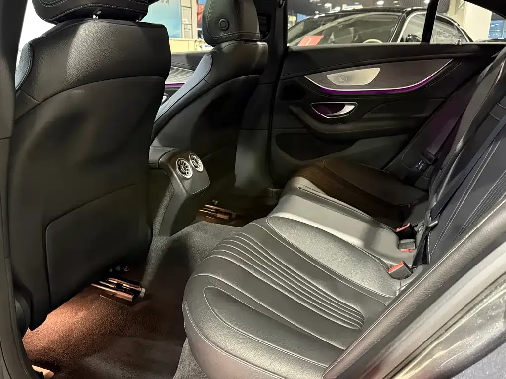 Mercedes-Benz CLS — фото 2