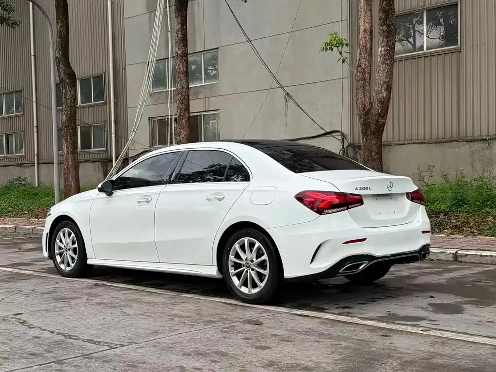 Mercedes-Benz A-Class — фото 10