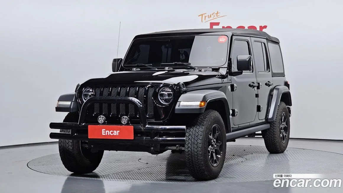 Jeep Wrangler — фото 1