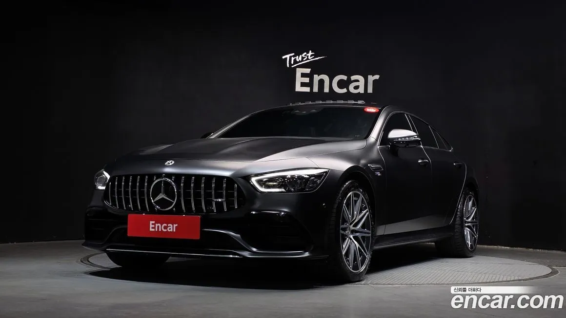 Mercedes-Benz AMG GT — фото 1
