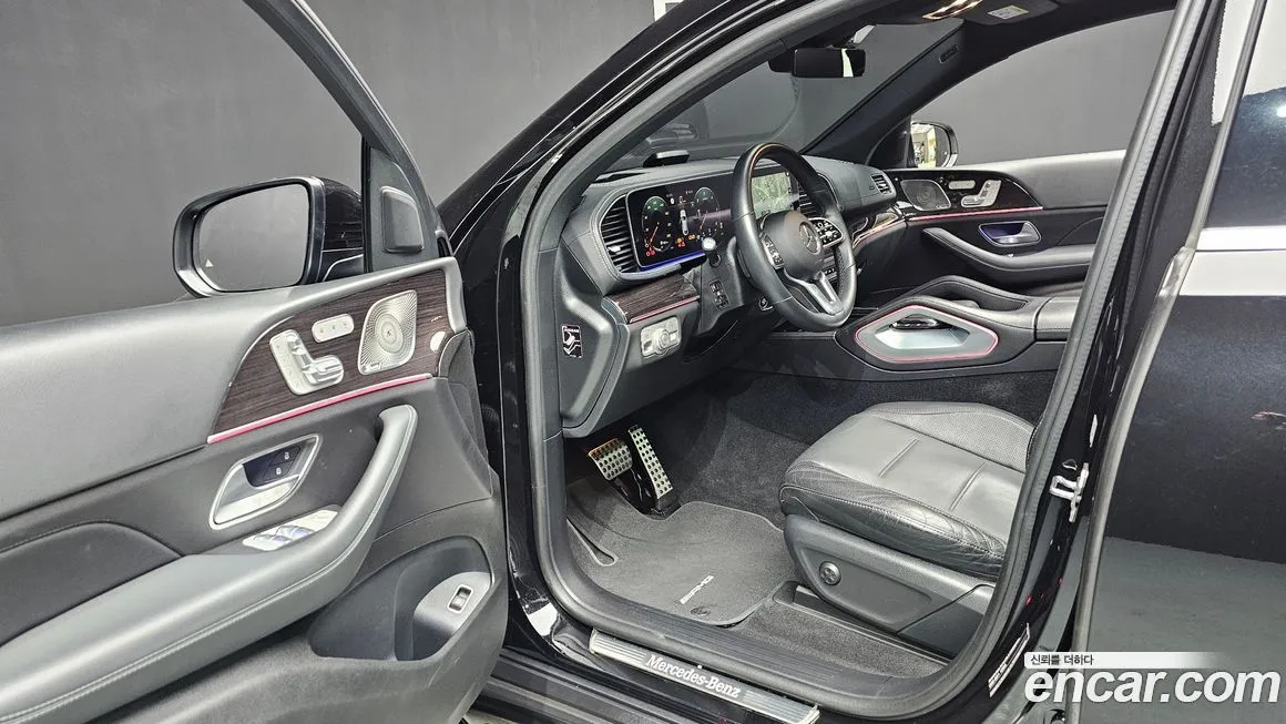 Mercedes-Benz GLE-Class — фото 10