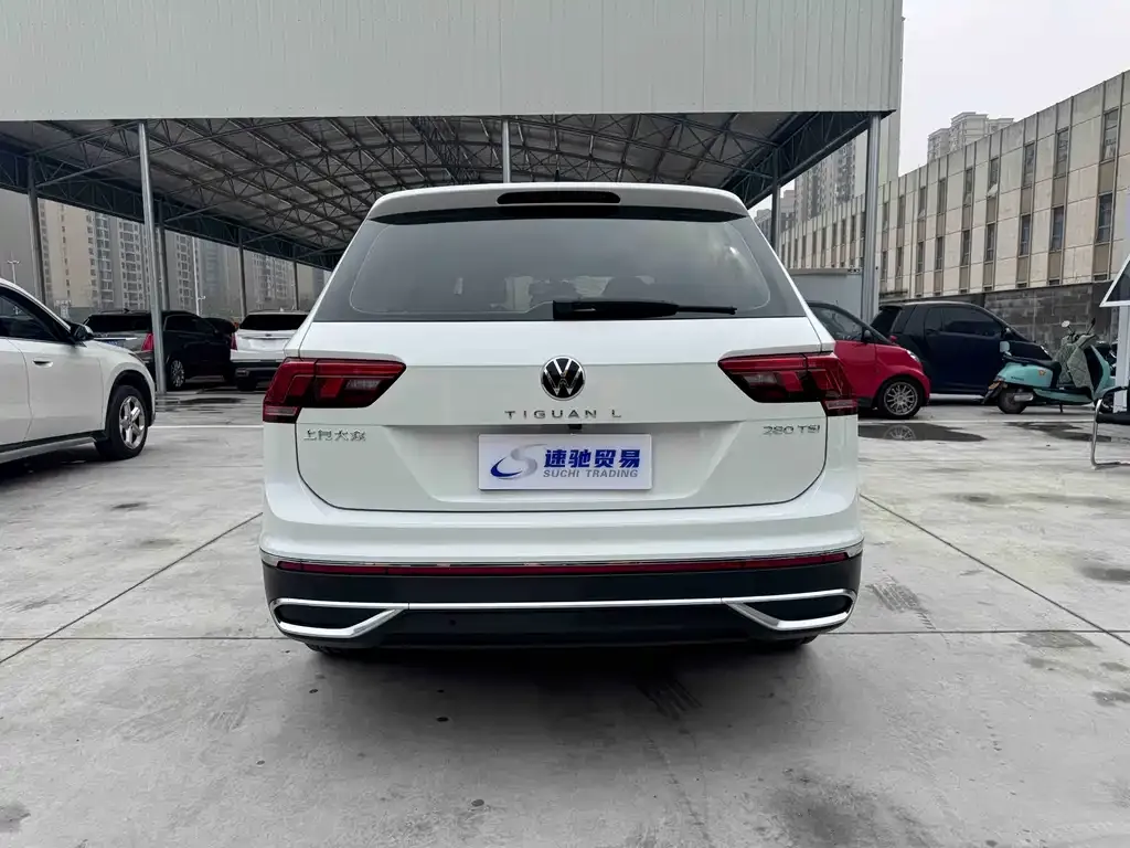 Volkswagen Tiguan L — фото 8