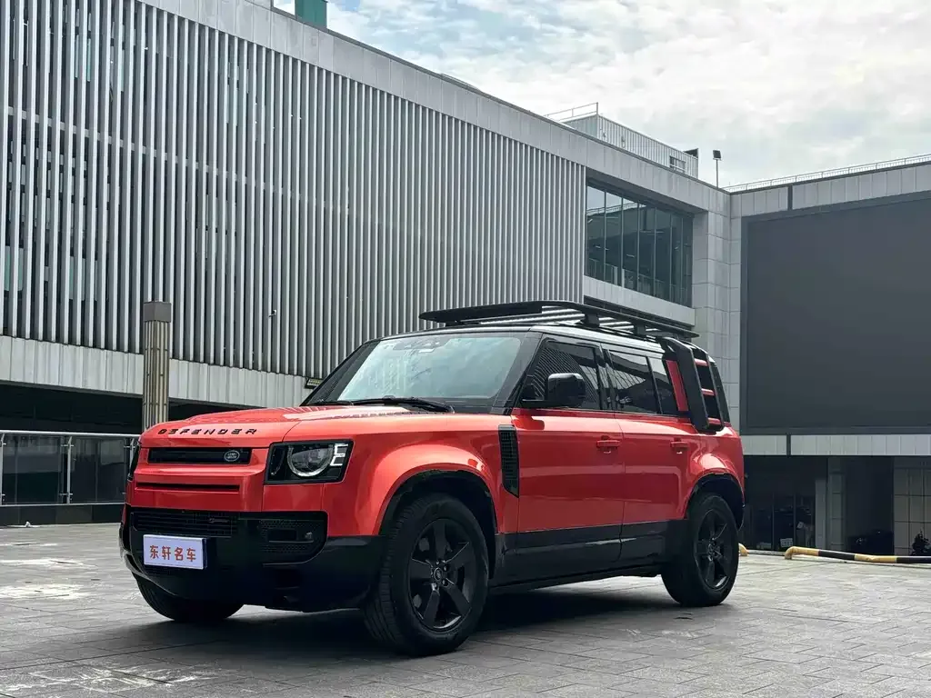 Land Rover Defender — фото 1