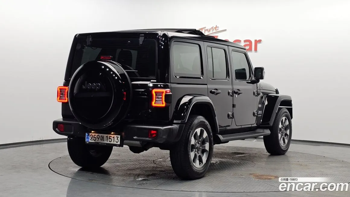 Jeep Wrangler — фото 6