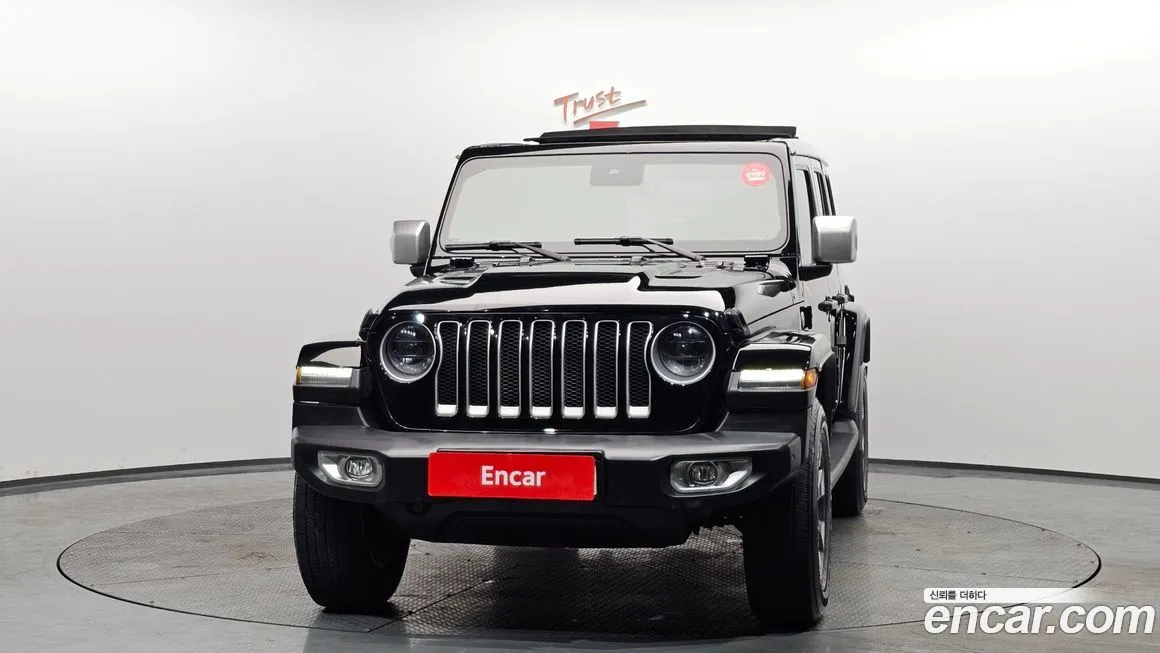 Jeep Wrangler — фото 7