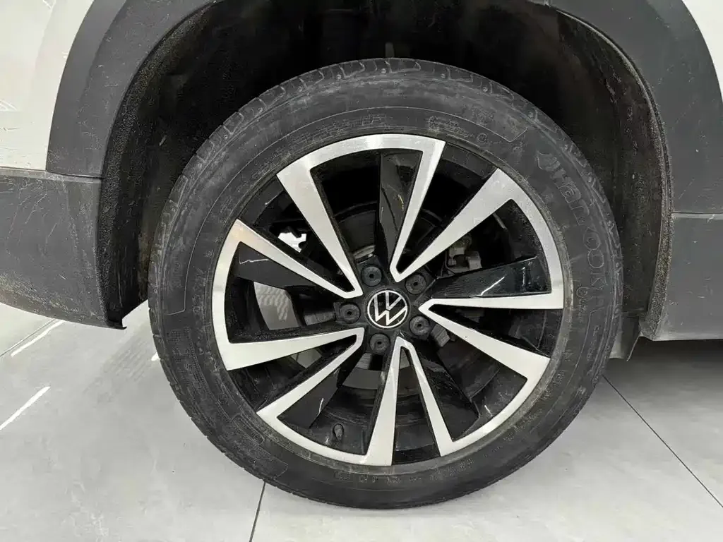Volkswagen Tharu — фото 5
