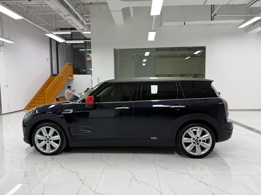 MINI Clubman — фото 8