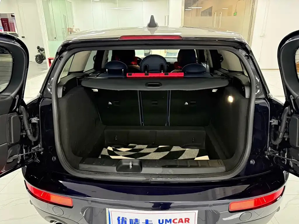 MINI Clubman — фото 9
