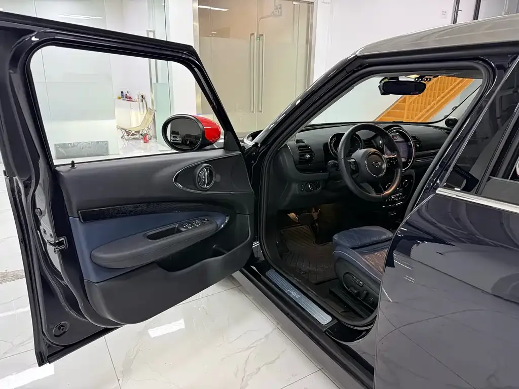 MINI Clubman — фото 10