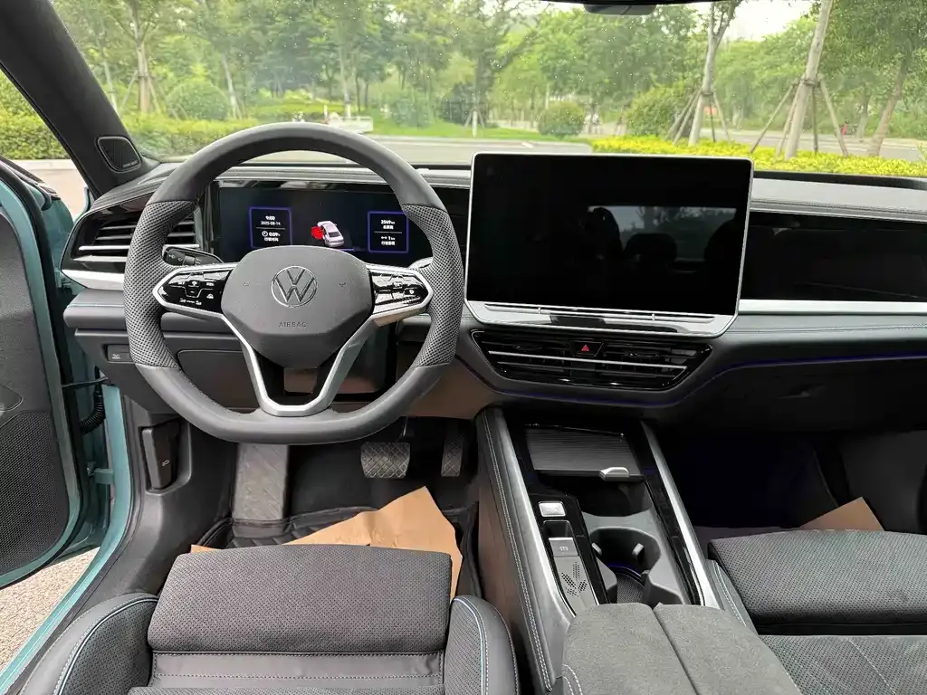 Volkswagen Passat — фото 8