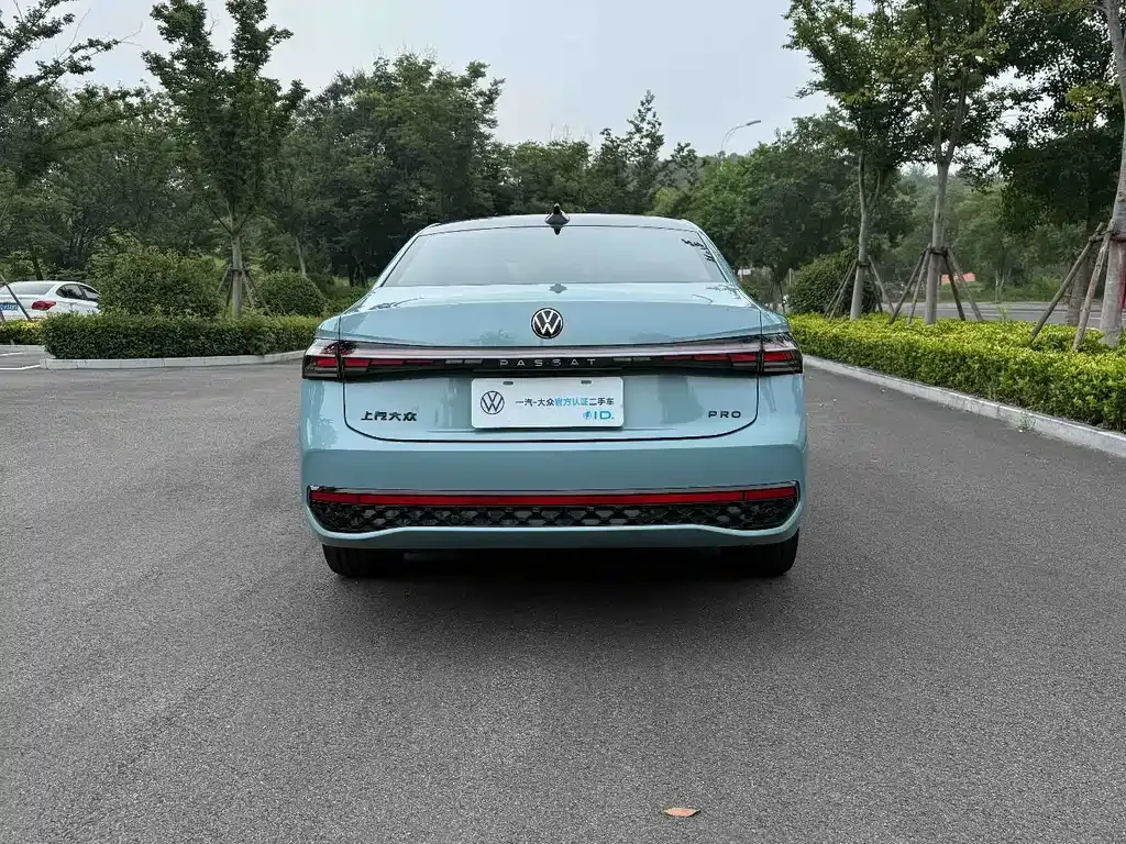Volkswagen Passat — фото 5