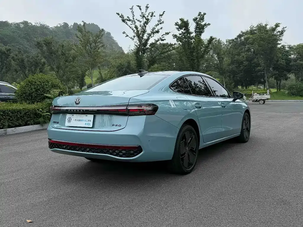 Volkswagen Passat — фото 9