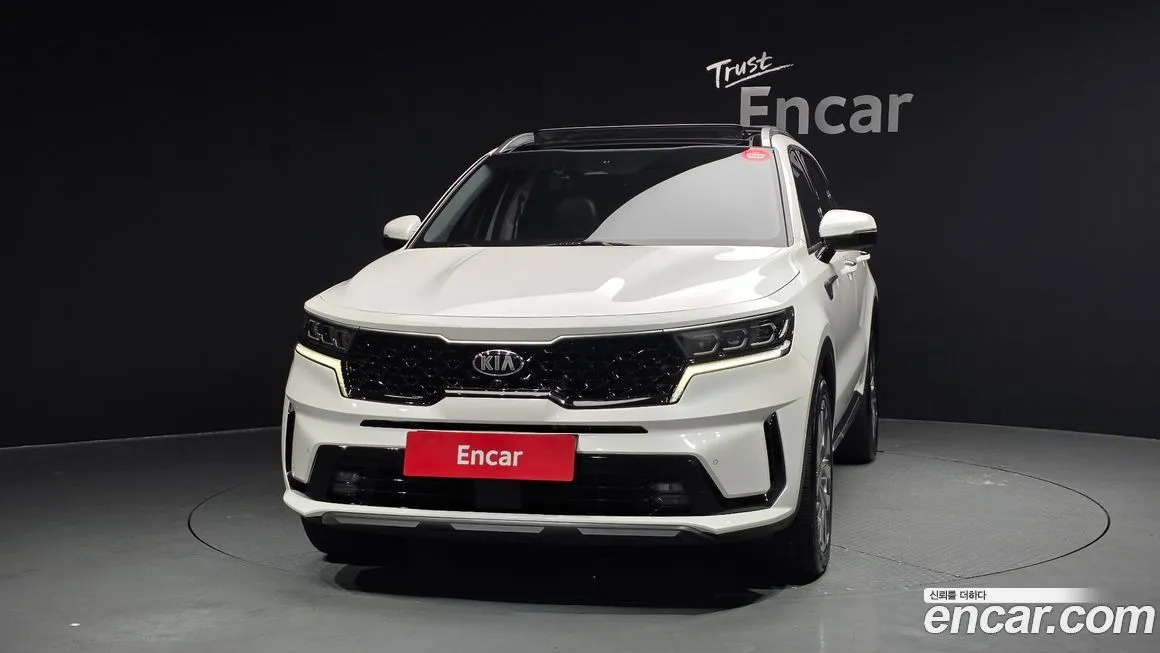 Kia Sorento — фото 7