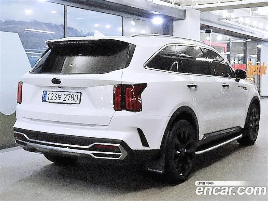 Kia Sorento — фото 9