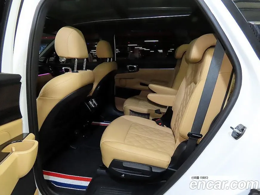 Kia Sorento — фото 10