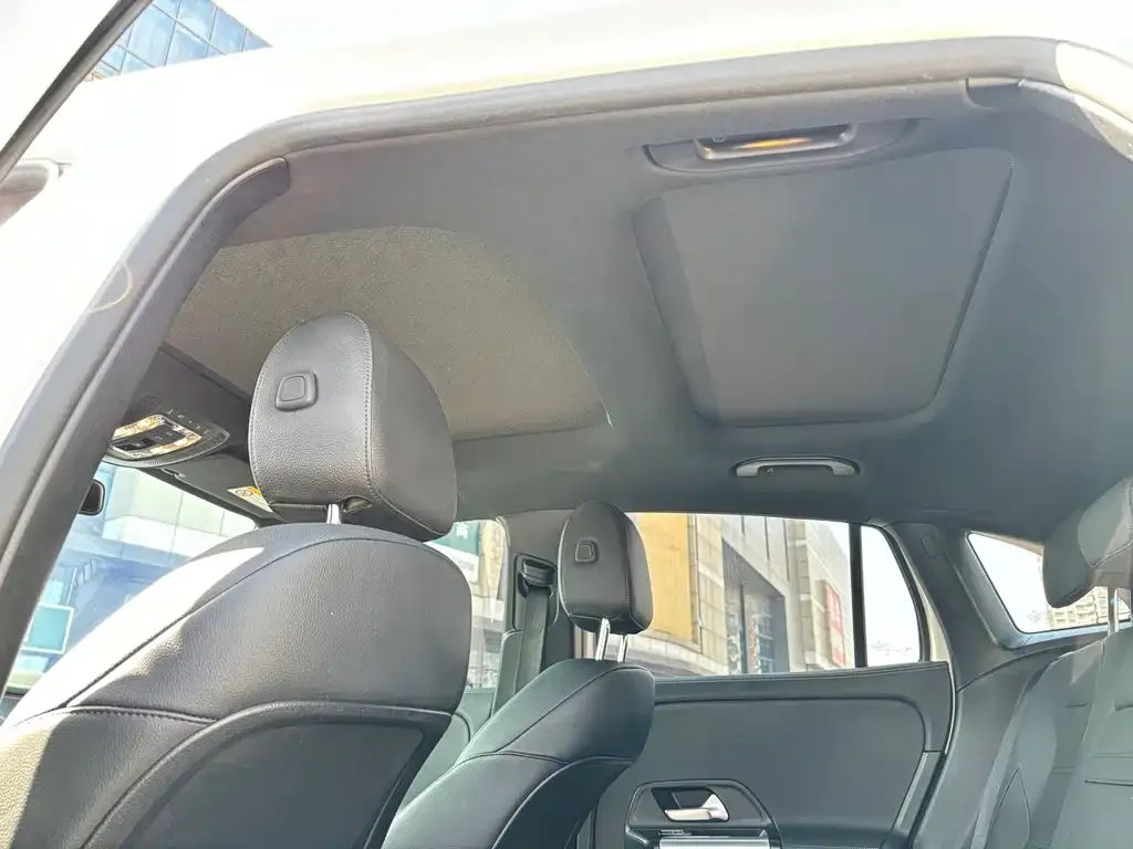 Mercedes-Benz GLA — фото 8