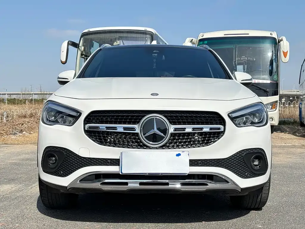 Mercedes-Benz GLA — фото 7