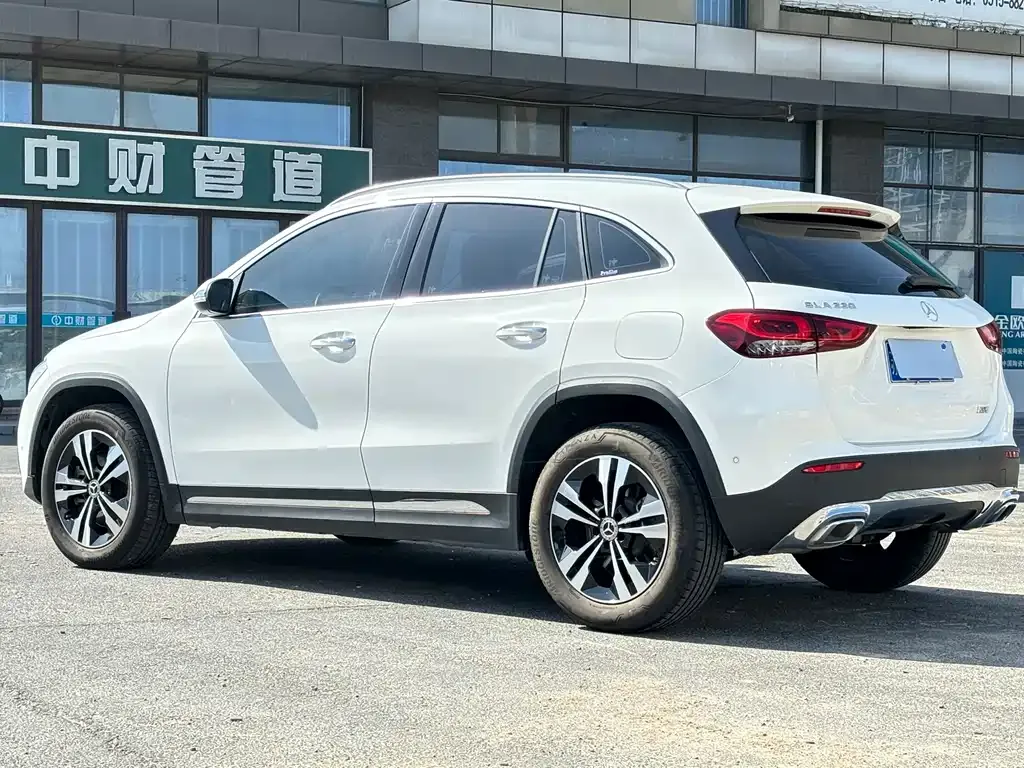 Mercedes-Benz GLA — фото 9