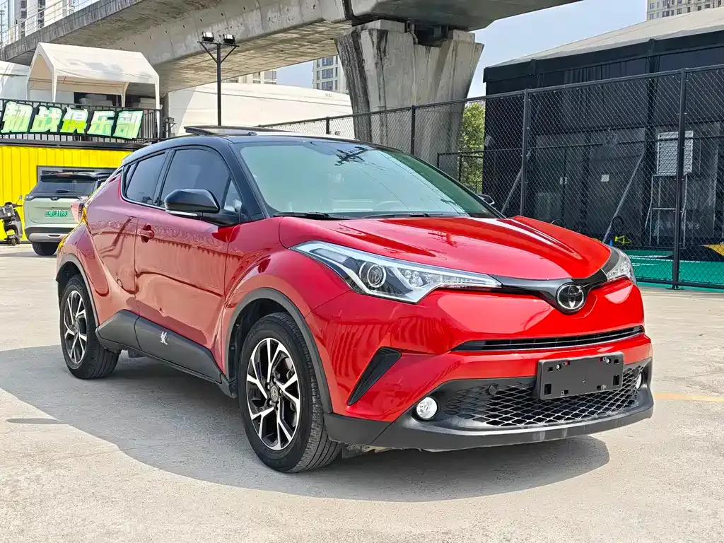 Toyota C-HR — фото 7