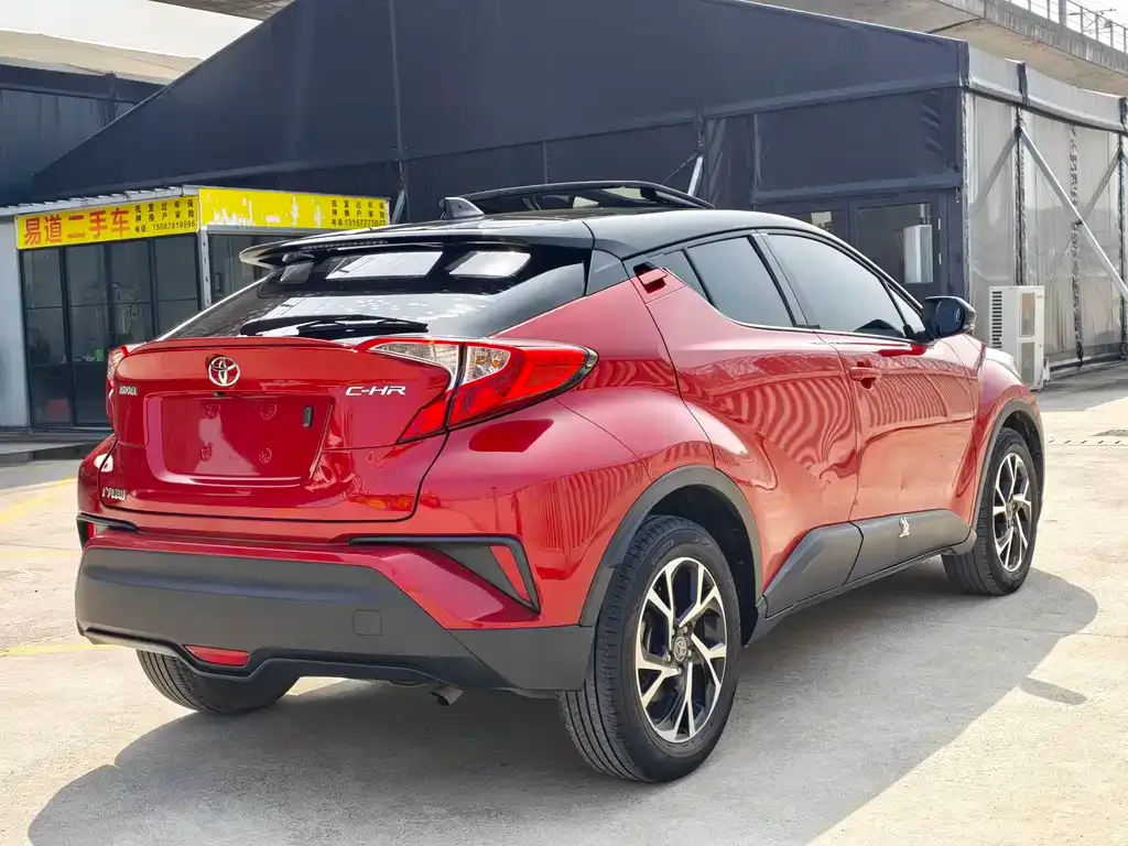 Toyota C-HR — фото 3