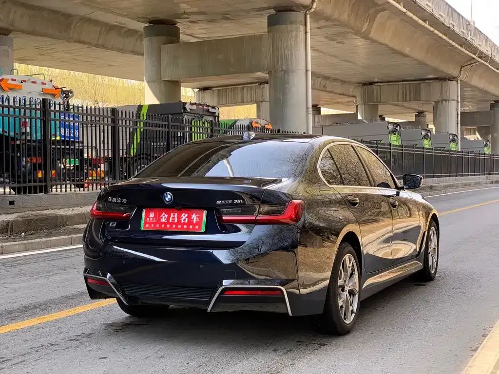 BMW i3 — фото 6