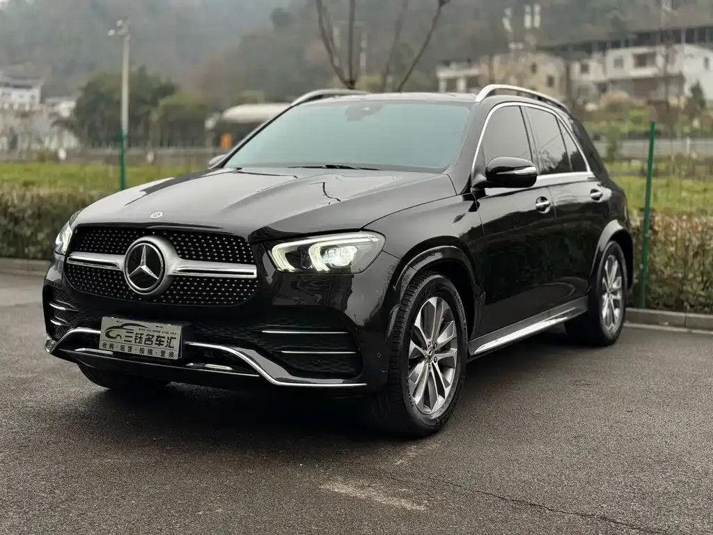 Mercedes-Benz GLE — фото 1