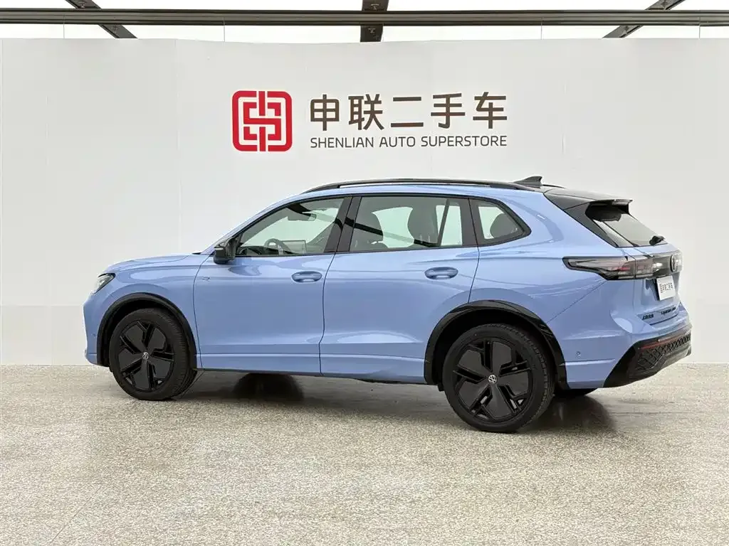 Volkswagen Tiguan L — фото 6