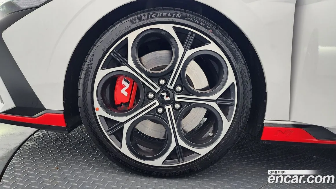 Hyundai AVANTE — фото 8