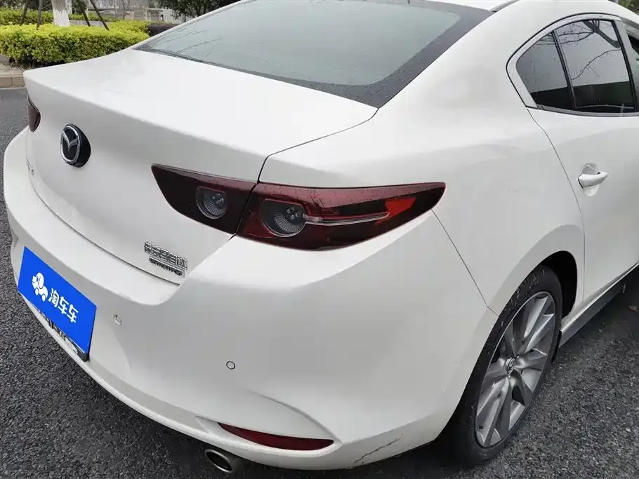 Mazda 3 Axela — фото 7