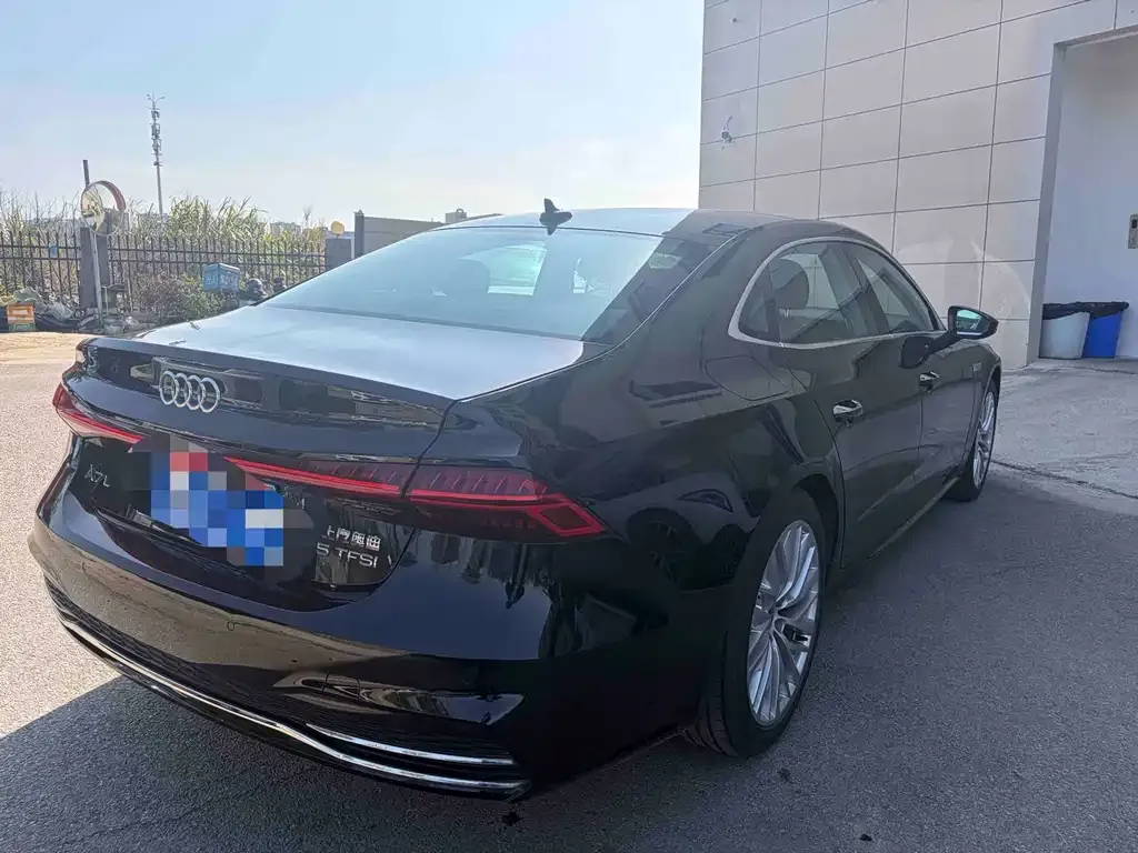 Audi A7L — фото 4