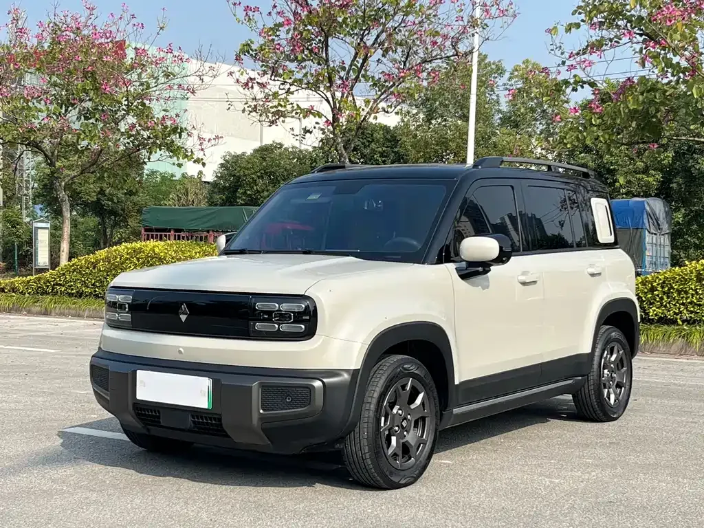 Baojun Yueye Plus — фото 1
