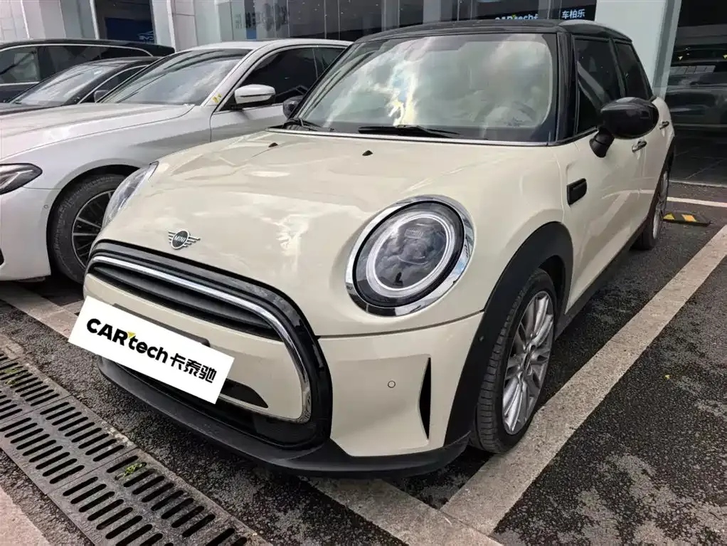 MINI Cooper (3-door) — фото 1