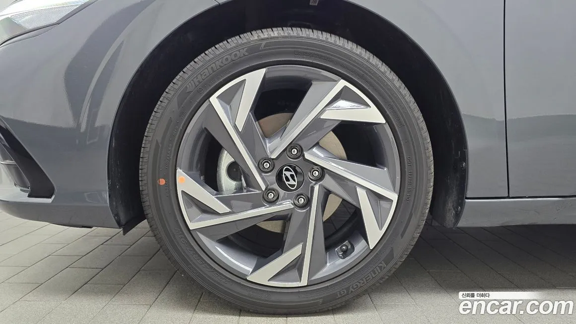 Hyundai AVANTE — фото 5