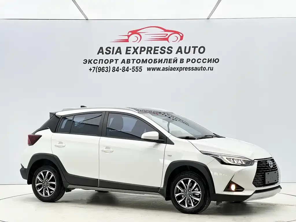 Toyota Yaris L — фото 8